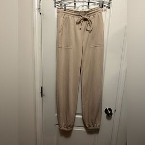 Princess Polly beige sweatpants joggers size women’s 4 us boyfriend boho pockets